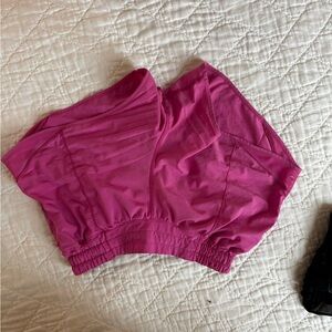 Sonic pink hotty hots size 4